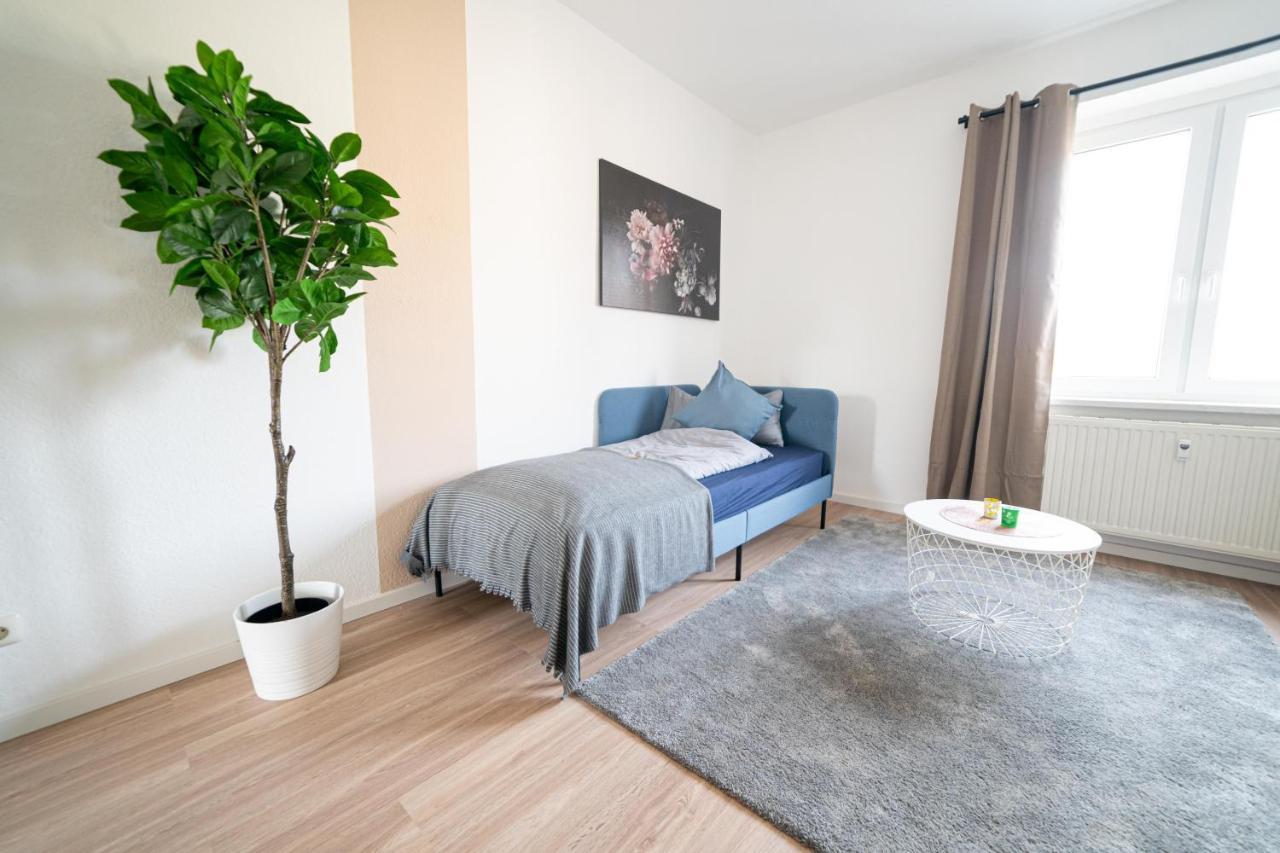 Fullhouse - Zwickau - R85 Apartments - Parking - 3 Beds - Nespresso エクステリア 写真