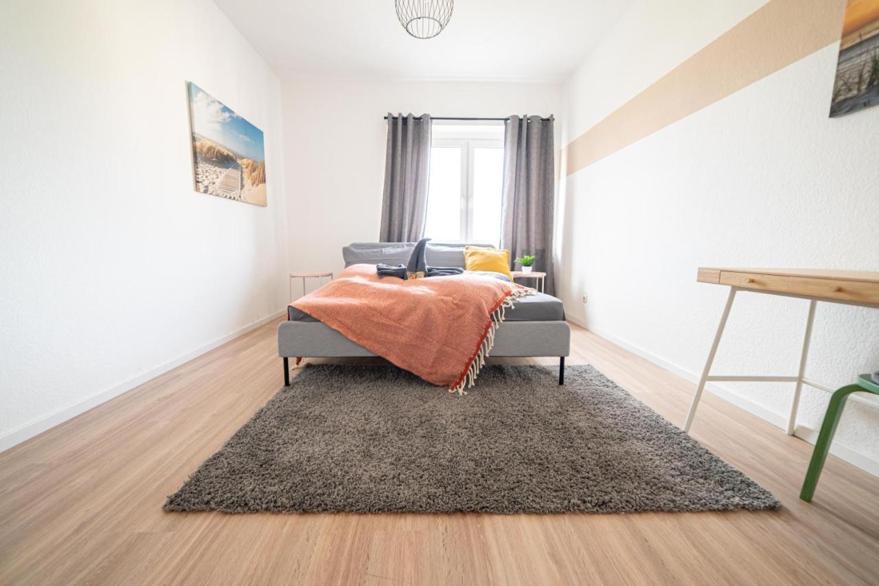 Fullhouse - Zwickau - R85 Apartments - Parking - 3 Beds - Nespresso エクステリア 写真