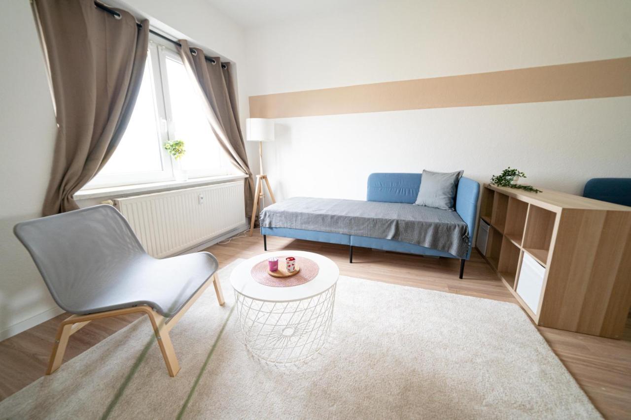 Fullhouse - Zwickau - R85 Apartments - Parking - 3 Beds - Nespresso エクステリア 写真