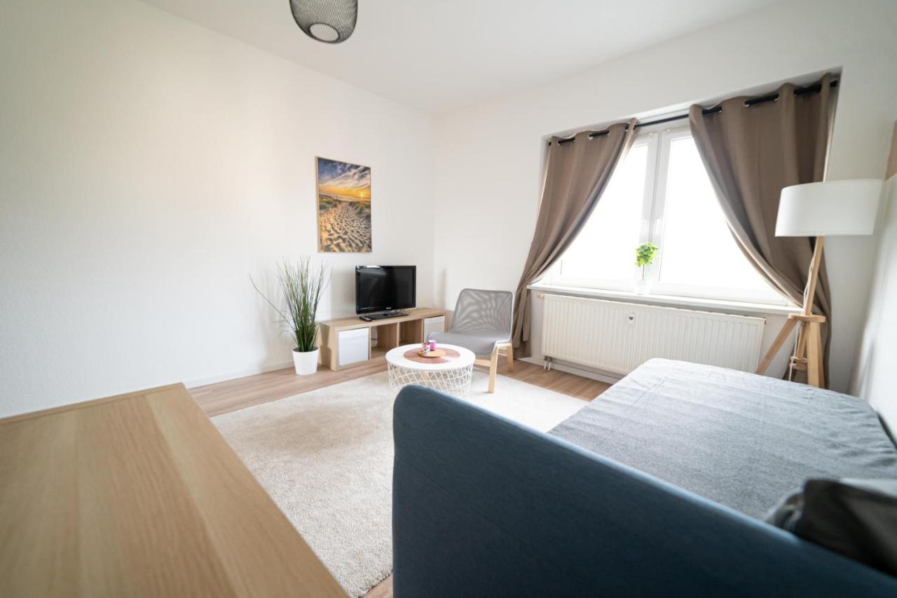 Fullhouse - Zwickau - R85 Apartments - Parking - 3 Beds - Nespresso エクステリア 写真