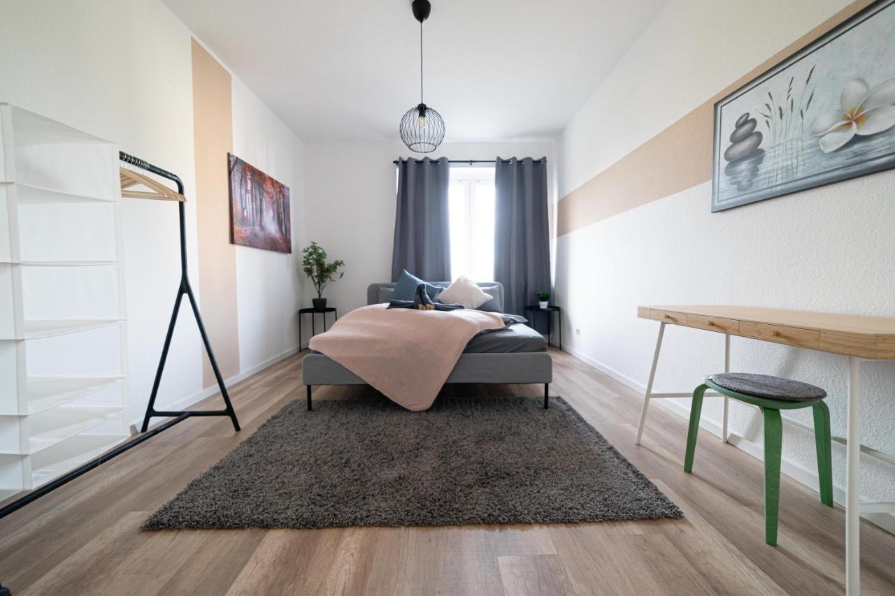 Fullhouse - Zwickau - R85 Apartments - Parking - 3 Beds - Nespresso エクステリア 写真